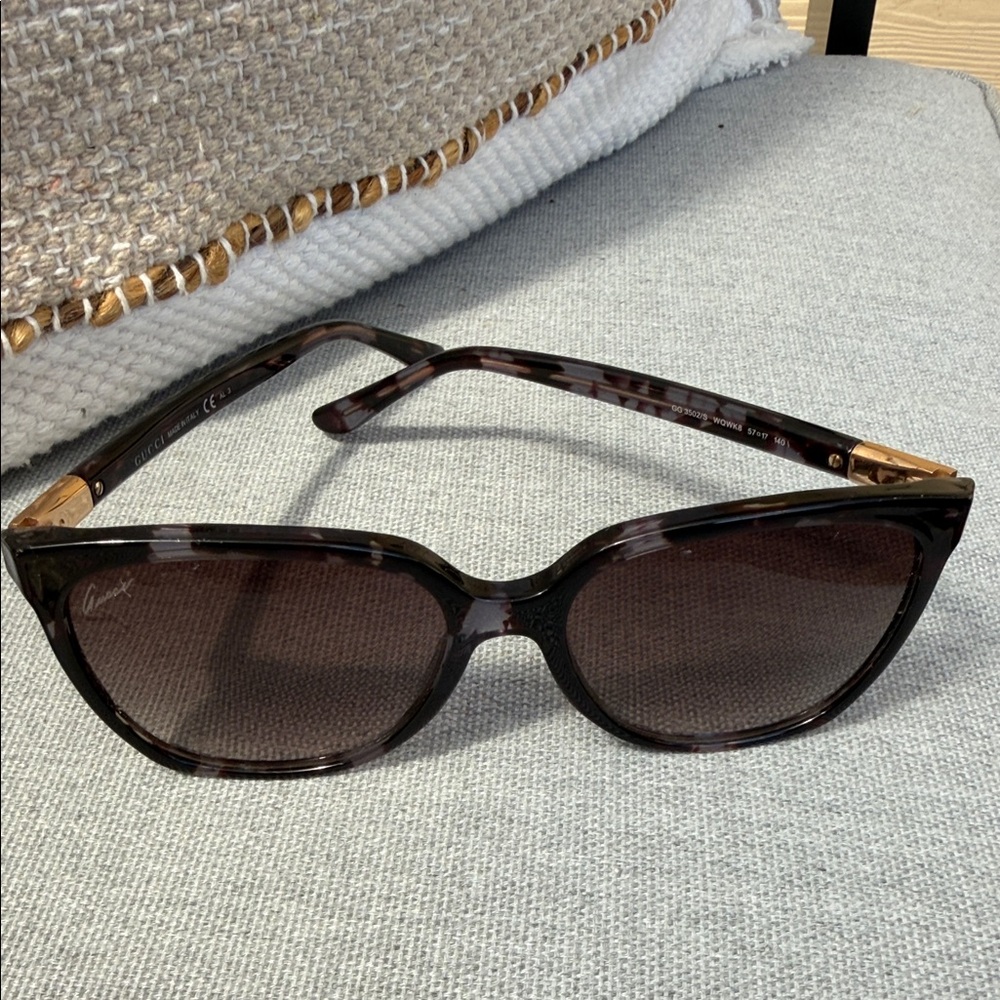 Gucci Gradient Cat-Eye Sunglasses - Picture 2 of 6